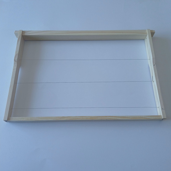 Lizdinis 470x 300 x 35 rėmelis įvielintas su ąselėmis, su 8 skylutėmis vielai