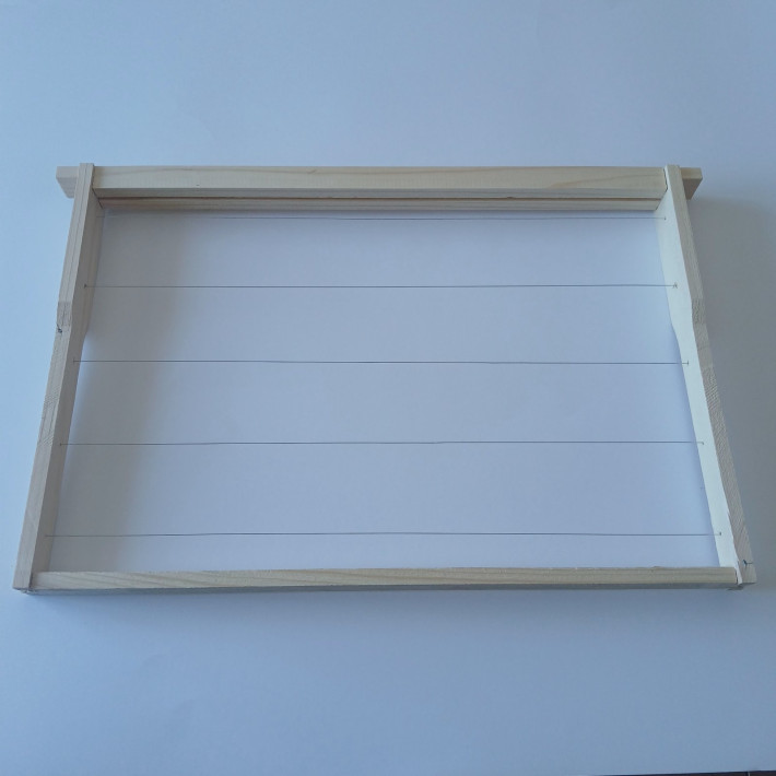 Lizdinis rėmelis suneriamas įvielintas su ąselėmis,Latviškiems aviliams 465x300x35, su 10 skylučių ir išfrezuotu grioveliu