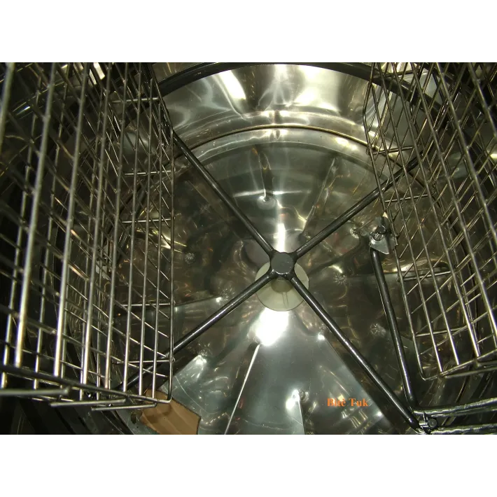 Kasetinis 2/4 kasečių medsukis su kojomis be dangčio