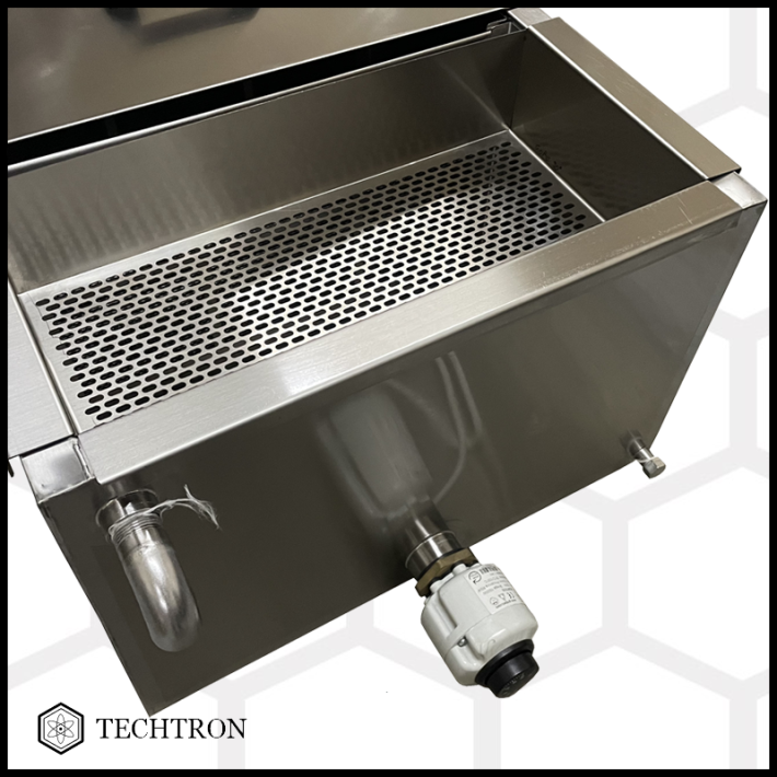 Kaskadinis medaus koštuvas su pašildymu  ir dangčiu 1,5 m, 4 sietai