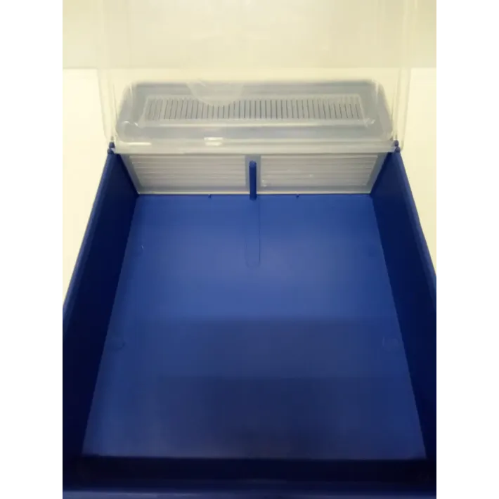 Maitintuvė  3.5 l, plastikinė