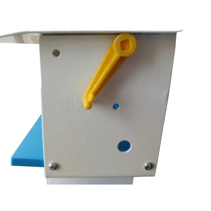 Žiedadulkių rinktuvas su skardiniu stogeliu