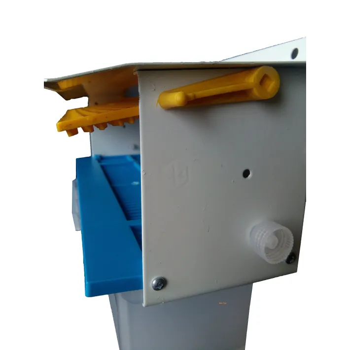 Žiedadulkių rinktuvas su skardiniu stogeliu